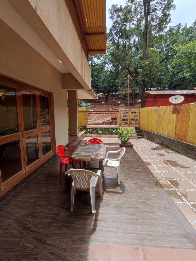 Nivritti Villa Matheran Extérieur photo
