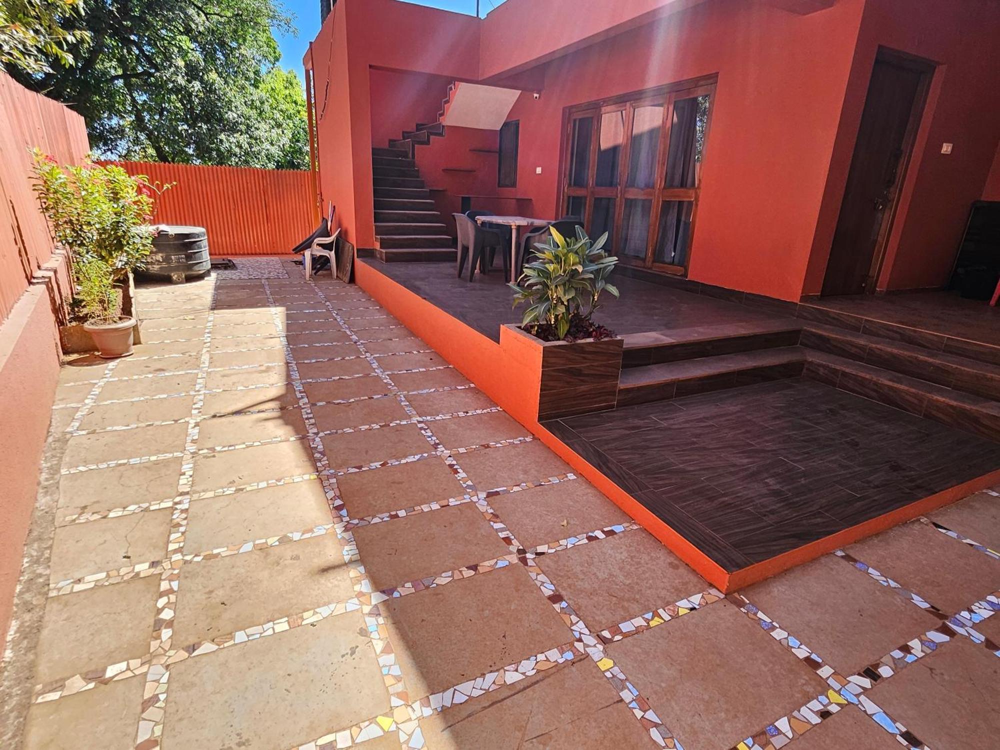 Nivritti Villa Matheran Extérieur photo